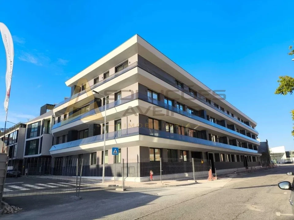 Apartamento T1 para Venda em Glória e Vera Cruz Foto 1