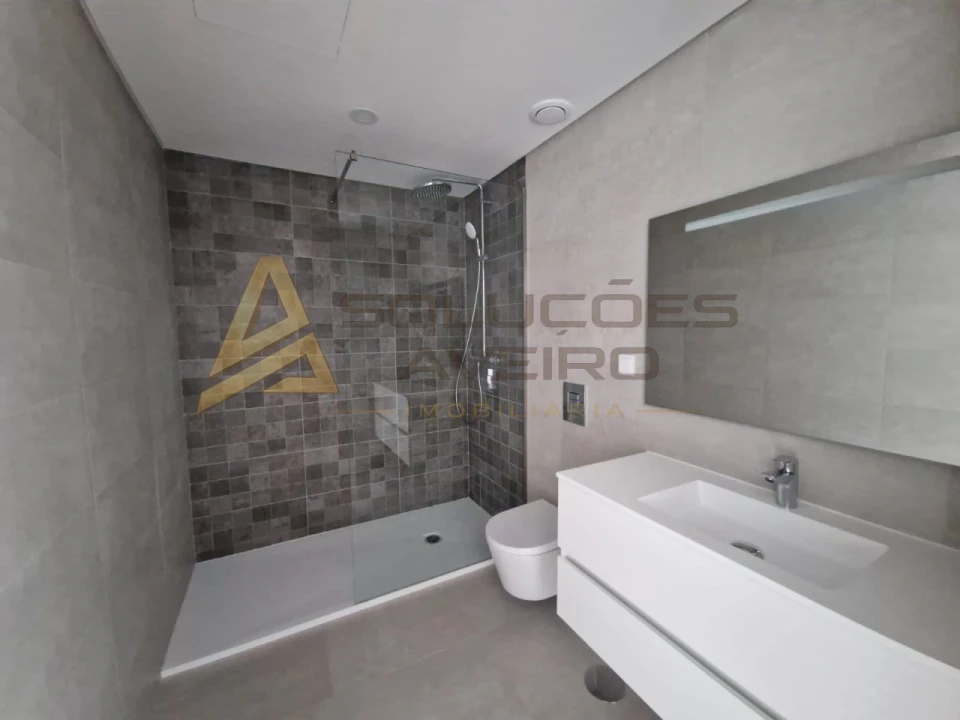 Apartamento T1 para Venda em Glória e Vera Cruz Foto 5