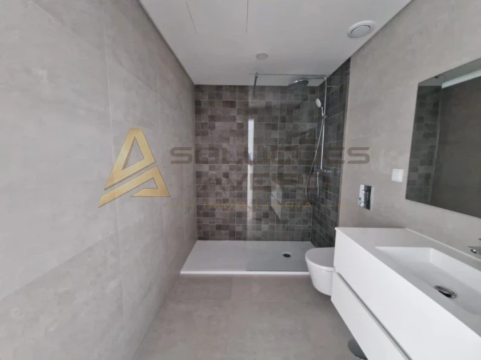 Apartamento T1 para Venda em Glória e Vera Cruz Foto 10