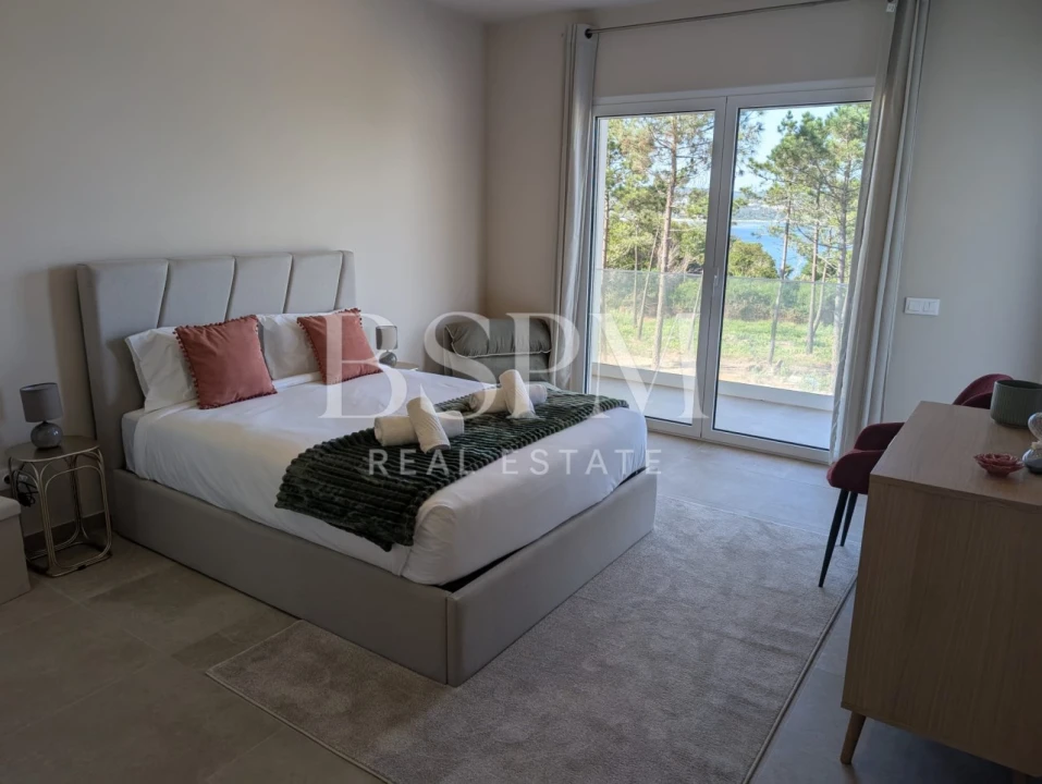Moradia T4 para Venda em Vau Foto 12