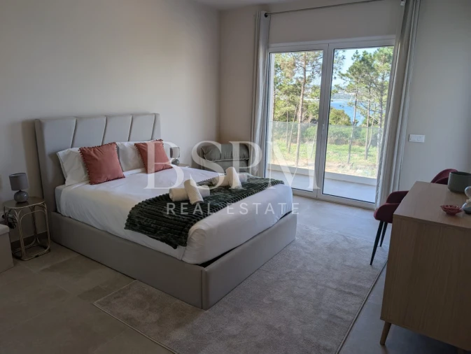 Moradia T4 para Venda em Vau Foto 12