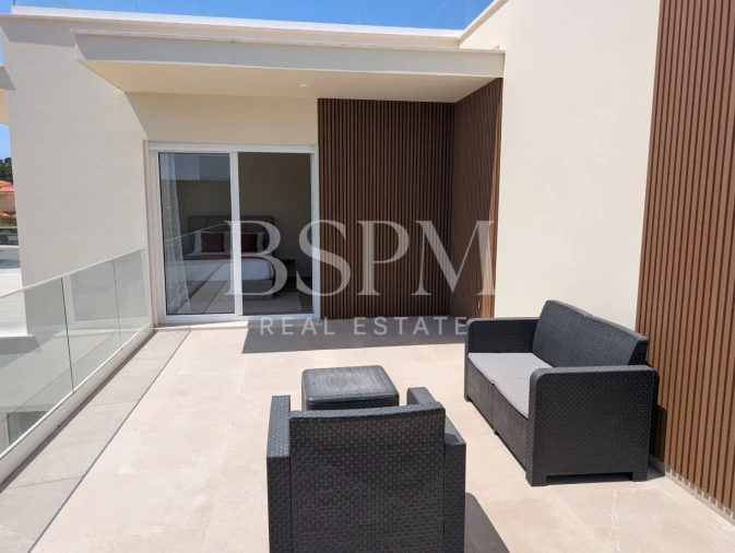 Moradia T4 para Venda em Vau Foto 22