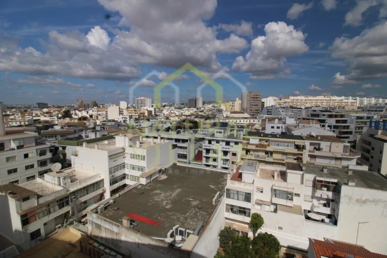 Apartamento T4 para Arrendamento em Faro (Sé e São Pedro) Foto 22
