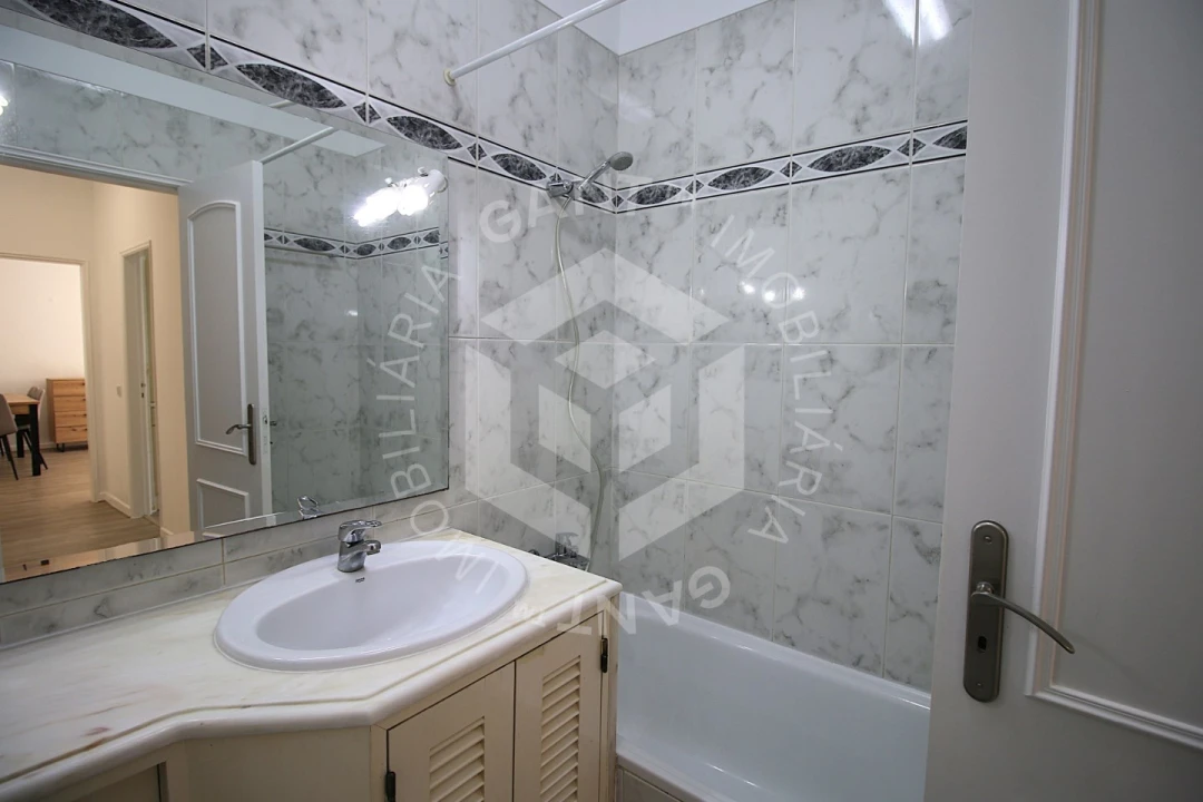 Apartamento T1 para Arrendamento em Costa da Caparica Foto 32