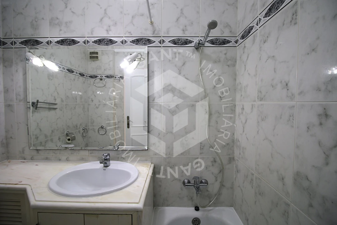 Apartamento T1 para Arrendamento em Costa da Caparica Foto 30