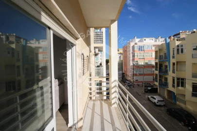 Apartamento T1 para Arrendamento em Costa da Caparica
