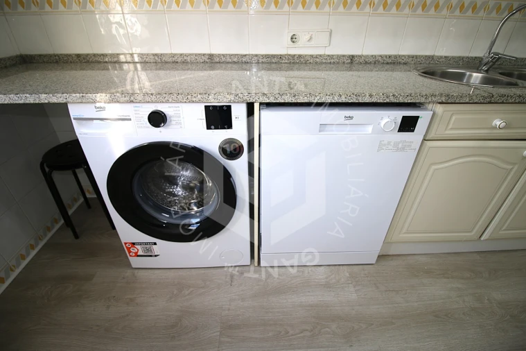 Apartamento T1 para Arrendamento em Costa da Caparica Foto 16