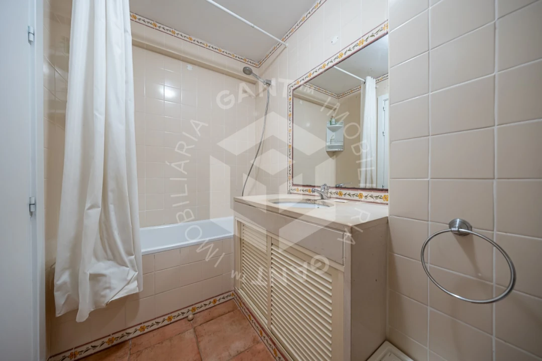 Apartamento T2 para Arrendamento em Charneca de Caparica e Sobreda Foto 14