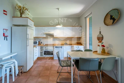 Apartamento T2 para Arrendamento em Charneca de Caparica e Sobreda