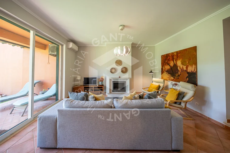 Apartamento T2 para Arrendamento em Charneca de Caparica e Sobreda Foto 6