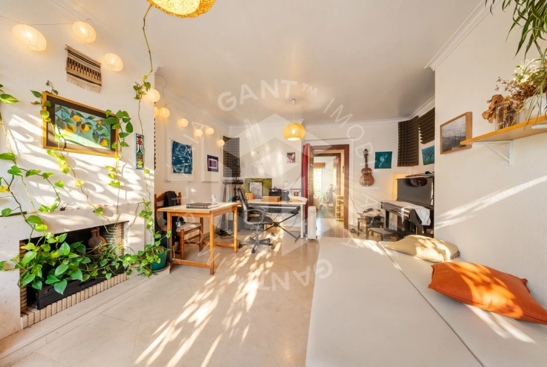 Apartamento T1 para Venda em Costa da Caparica Foto 4