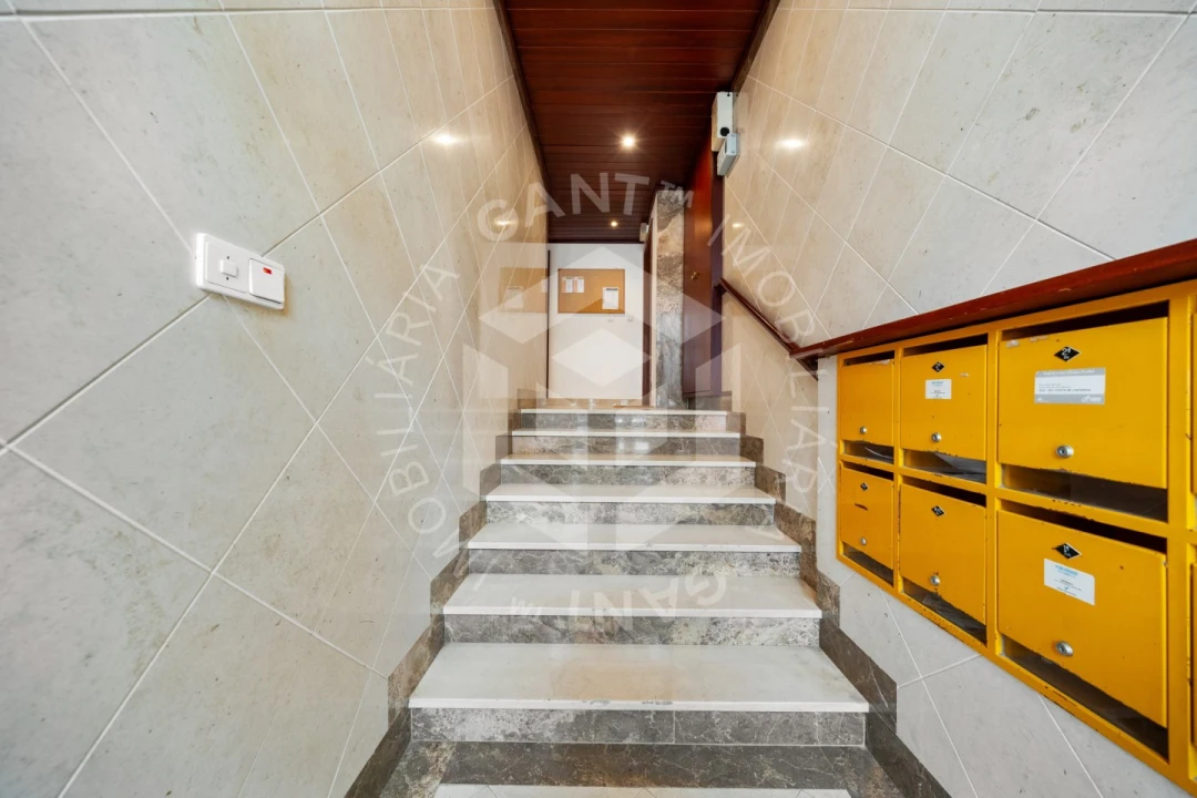 Apartamento T1 para Venda em Costa da Caparica Foto 17