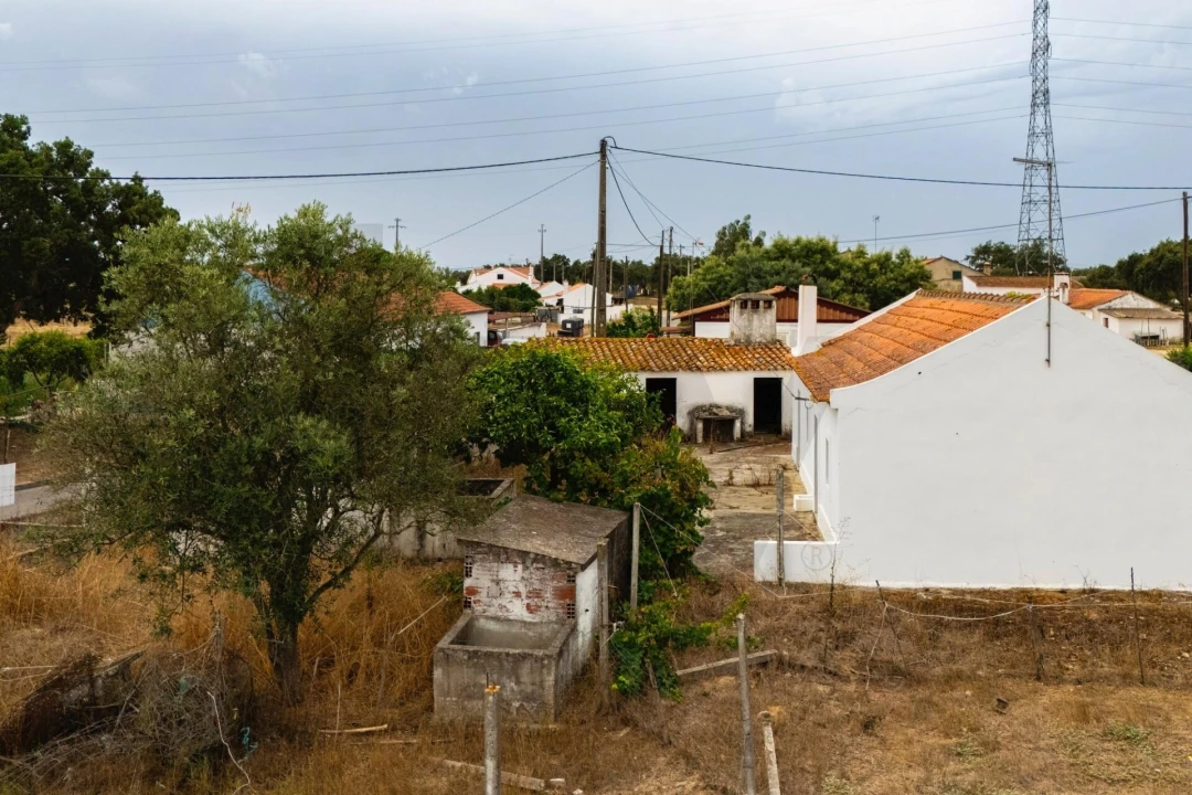 Moradia T3 para Venda em São Domingos e Vale de Água Foto 4