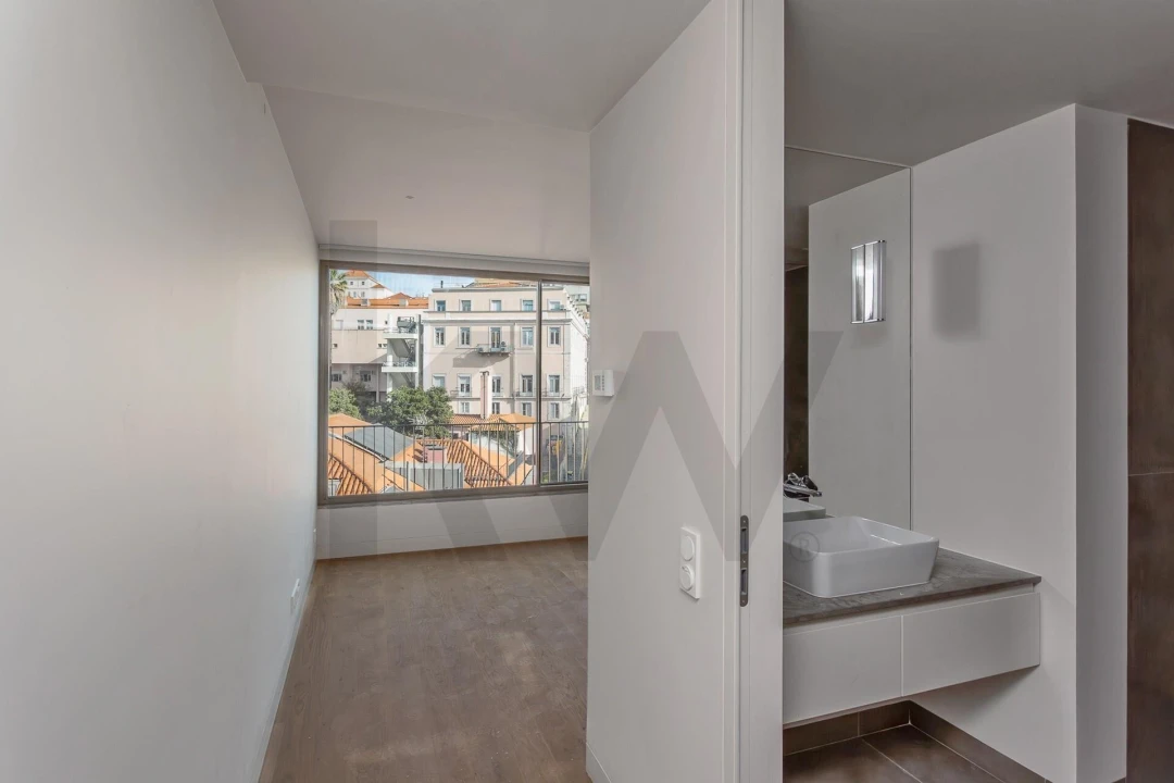 Apartamento T2 para Venda em Santo António Foto 24