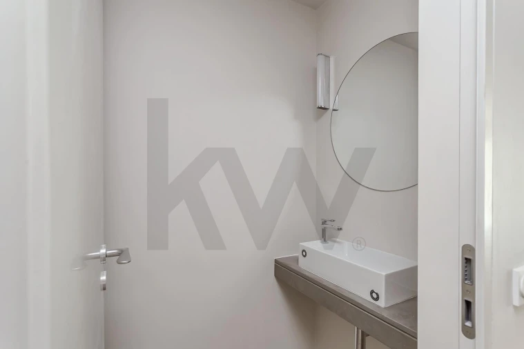 Apartamento T2 para Venda em Santo António Foto 35