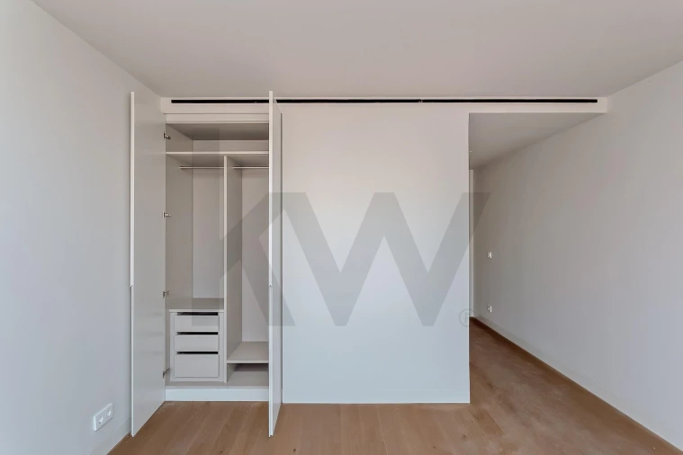 Apartamento T2 para Venda em Santo António Foto 28