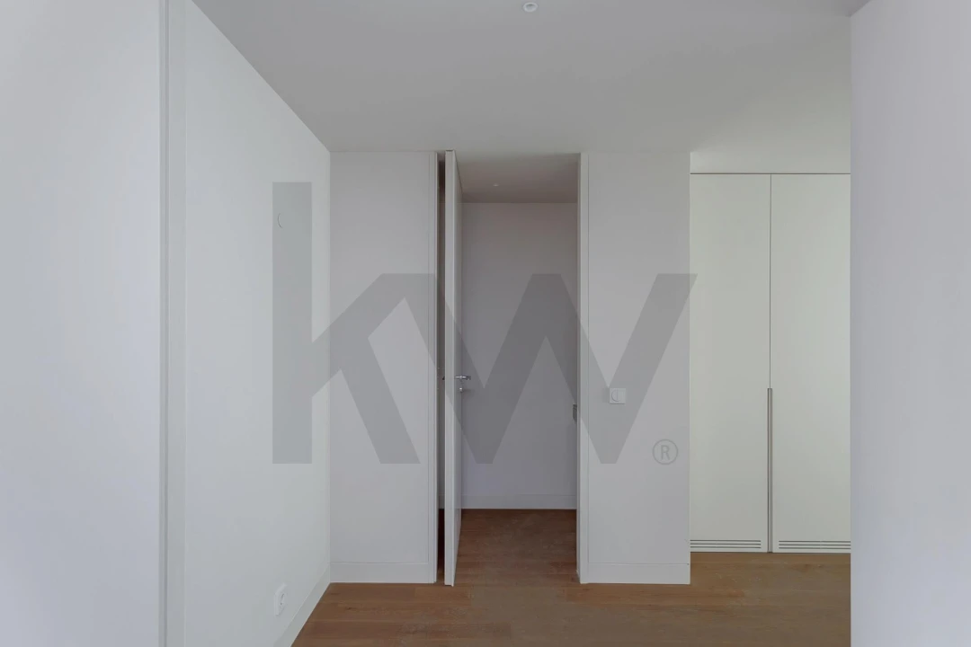 Apartamento T2 para Venda em Santo António Foto 32