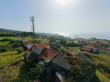 Moradia T4 para Venda em Ponta do Pargo
