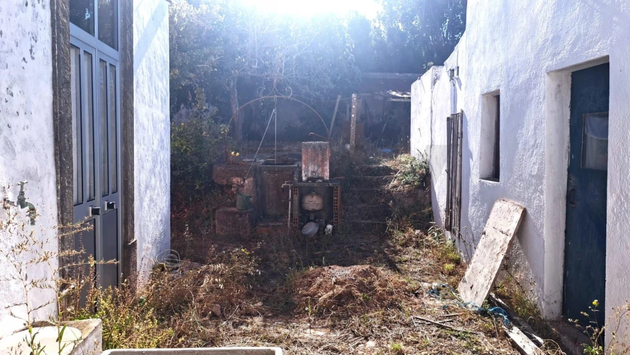 Moradia T2 para Venda em Carvoeira e Carmões Foto 9