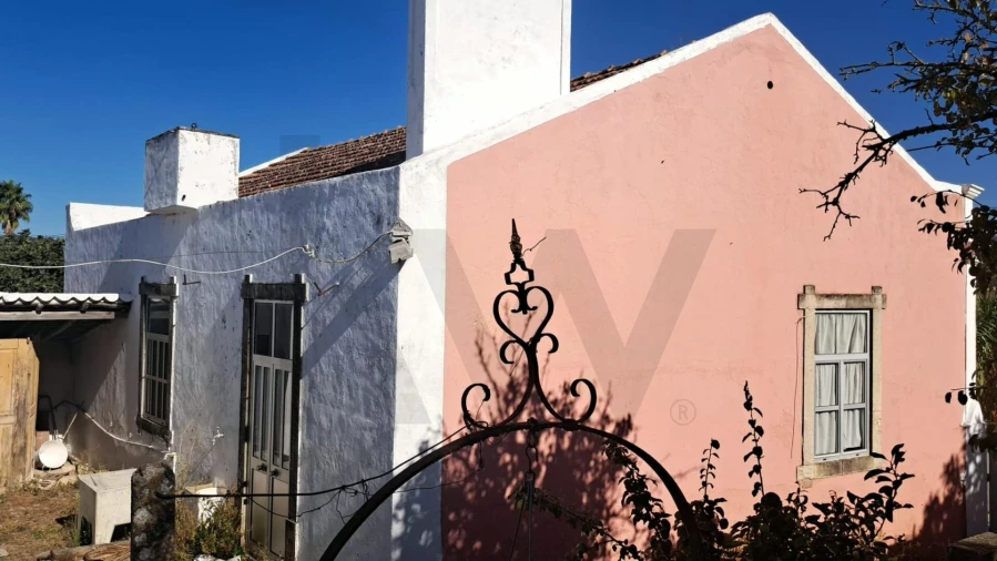 Moradia T2 para Venda em Carvoeira e Carmões Foto 5