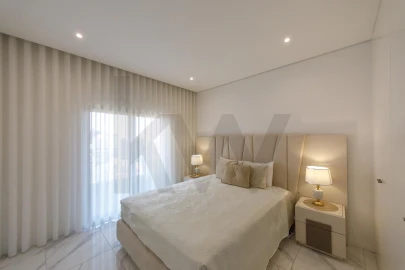 Apartamento T4 para Venda em Portimão