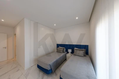 Apartamento T4 para Venda em Portimão