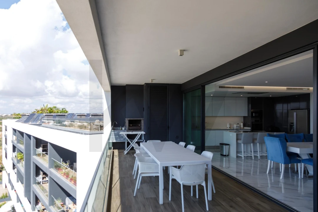 Apartamento T4 para Venda em Portimão Foto 12