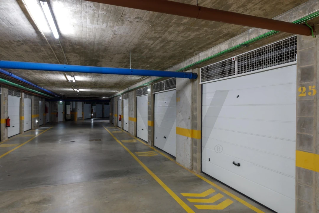 Apartamento T4 para Venda em Portimão Foto 8