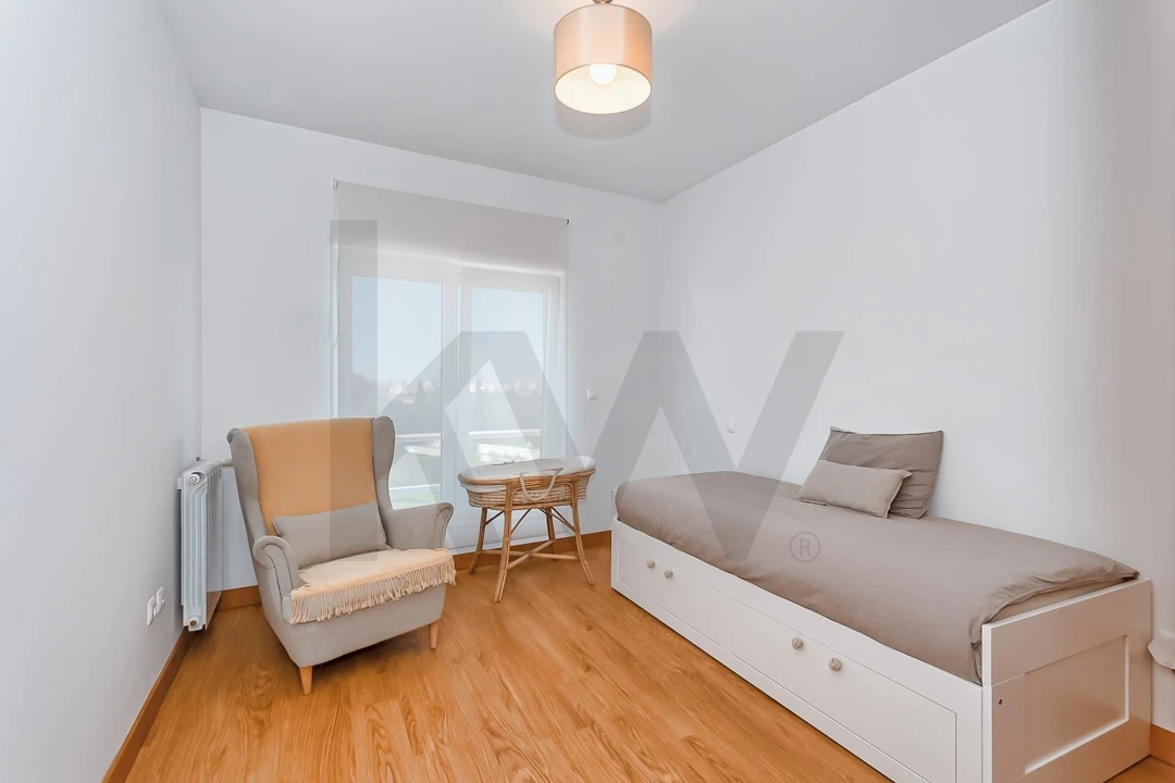 Apartamento T3 para Arrendamento em Oeiras e São Julião da Barra, Paço de Arcos e Caxias Foto 31