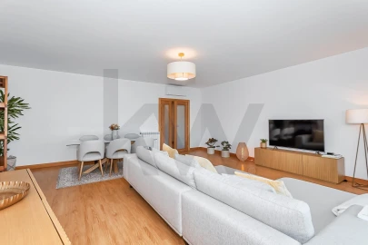 Apartamento T3 para Arrendamento em Oeiras e São Julião da Barra, Paço de Arcos e Caxias