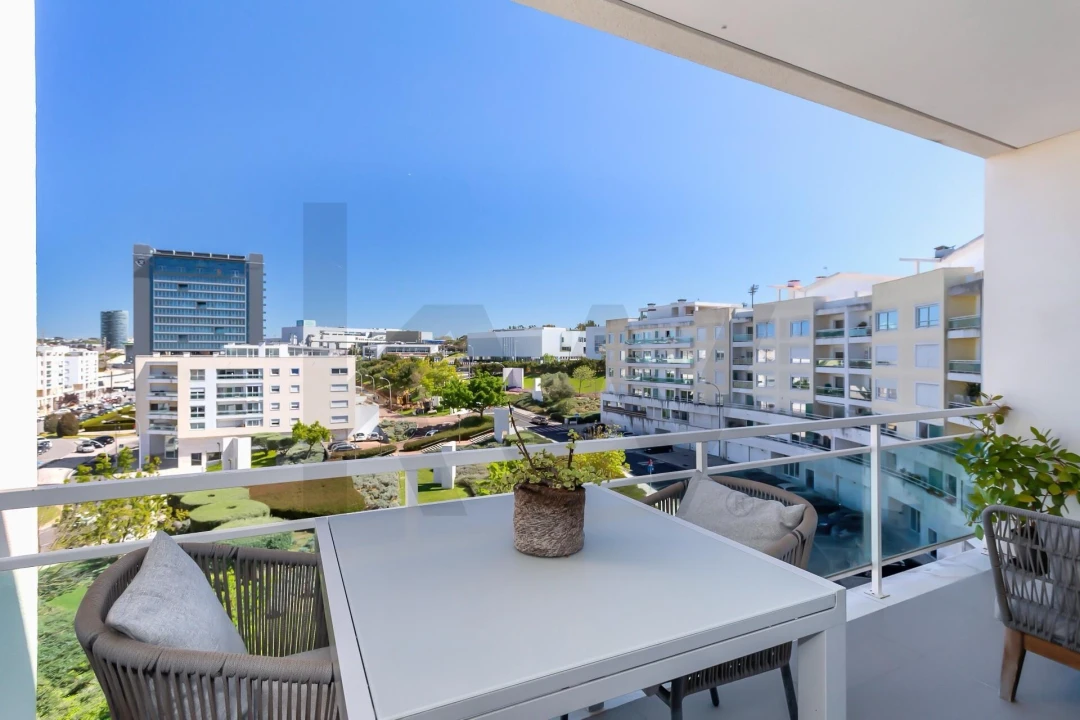 Apartamento T3 para Arrendamento em Oeiras e São Julião da Barra, Paço de Arcos e Caxias Foto 1