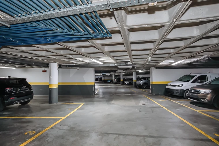 Apartamento T3 para Arrendamento em Oeiras e São Julião da Barra, Paço de Arcos e Caxias Foto 42