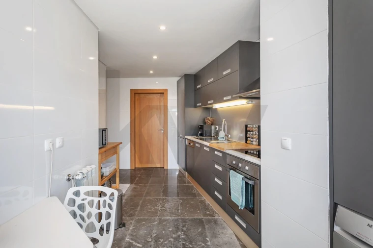 Apartamento T3 para Arrendamento em Oeiras e São Julião da Barra, Paço de Arcos e Caxias Foto 19