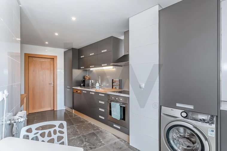 Apartamento T3 para Arrendamento em Oeiras e São Julião da Barra, Paço de Arcos e Caxias Foto 18