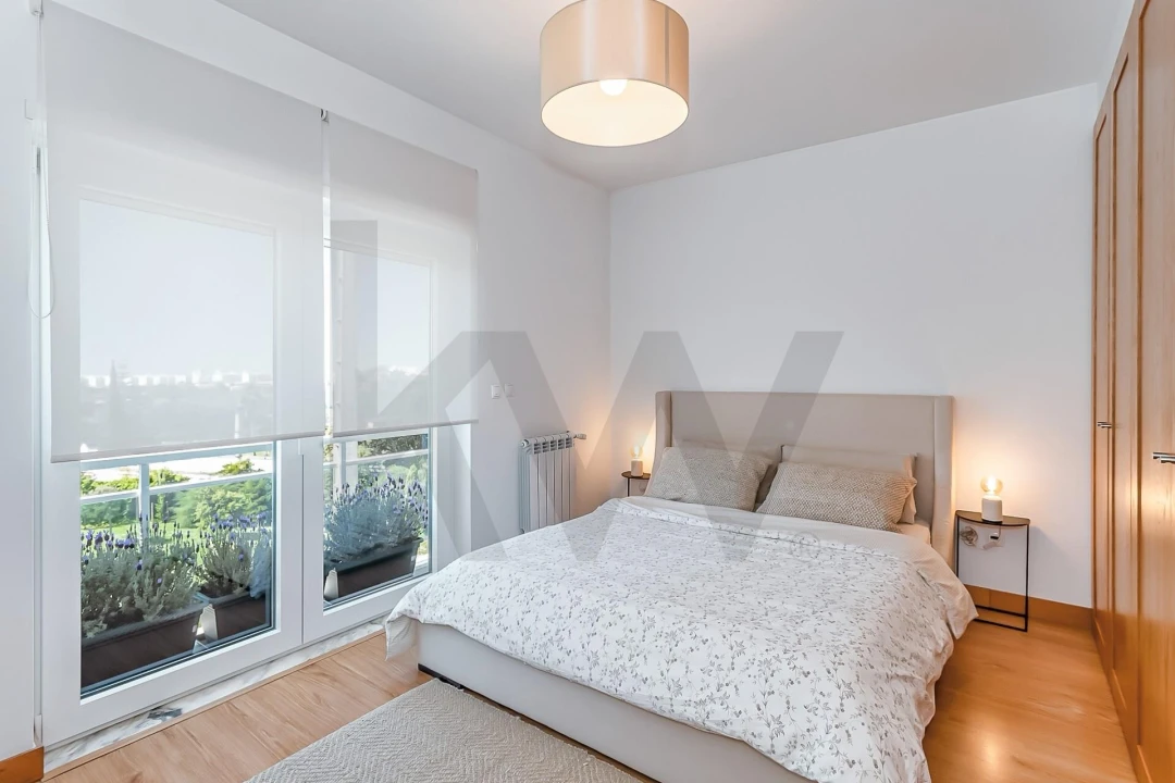 Apartamento T3 para Arrendamento em Oeiras e São Julião da Barra, Paço de Arcos e Caxias Foto 23