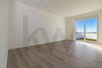 Moradia T4 para Venda em Fenais da Luz