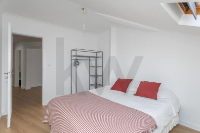 Apartamento T3 para Arrendamento em Carcavelos e Parede