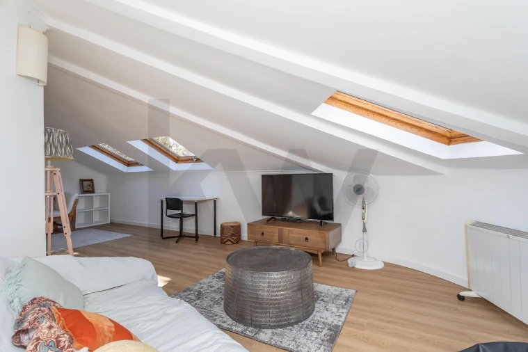 Apartamento T3 para Arrendamento em Carcavelos e Parede Foto 3