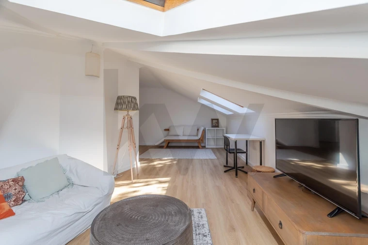 Apartamento T3 para Arrendamento em Carcavelos e Parede Foto 7