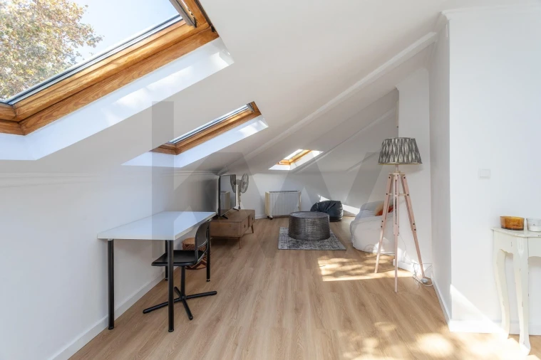Apartamento T3 para Arrendamento em Carcavelos e Parede Foto 6