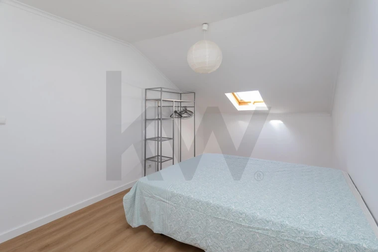 Apartamento T3 para Arrendamento em Carcavelos e Parede Foto 22