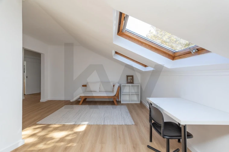 Apartamento T3 para Arrendamento em Carcavelos e Parede Foto 4