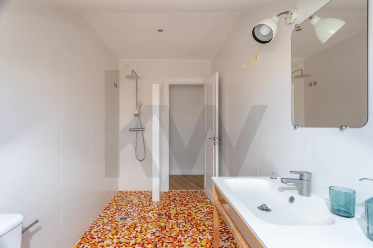 Apartamento T3 para Arrendamento em Carcavelos e Parede Foto 14