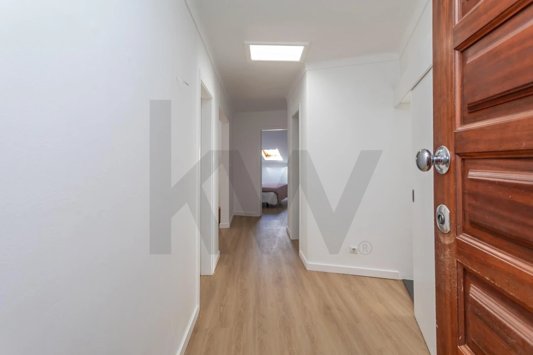 Apartamento T3 para Arrendamento em Carcavelos e Parede Foto 2