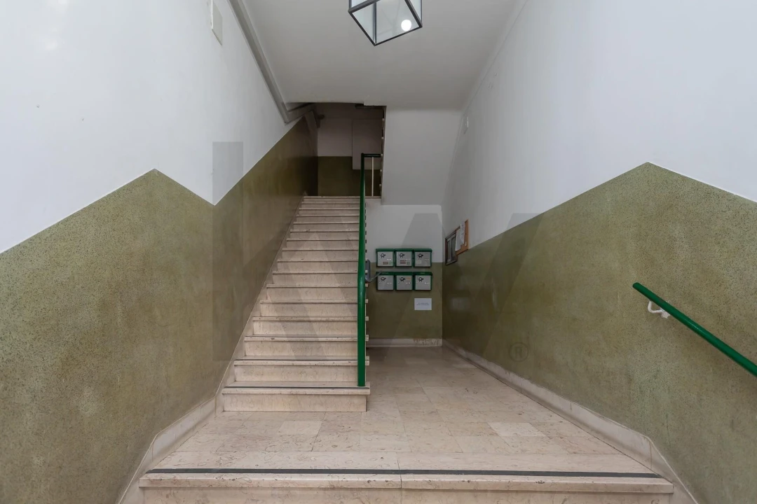 Apartamento T3 para Arrendamento em Carcavelos e Parede Foto 27