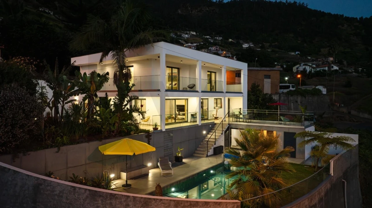 Moradia T4 para Venda em Arco da Calheta Foto 33