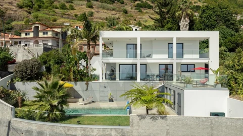 Moradia T4 para Venda em Arco da Calheta