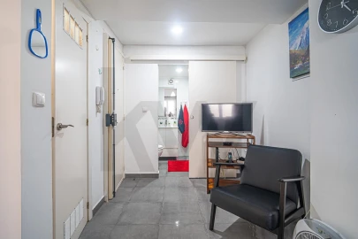 Apartamento T1 para Venda em Póvoa de Santo Adrião e Olival Basto