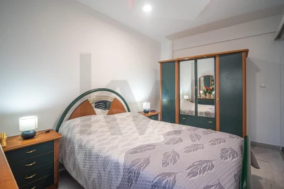 Apartamento T1 para Venda em Póvoa de Santo Adrião e Olival Basto