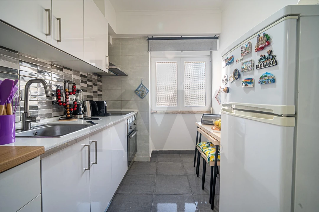 Apartamento T1 para Venda em Póvoa de Santo Adrião e Olival Basto Foto 3